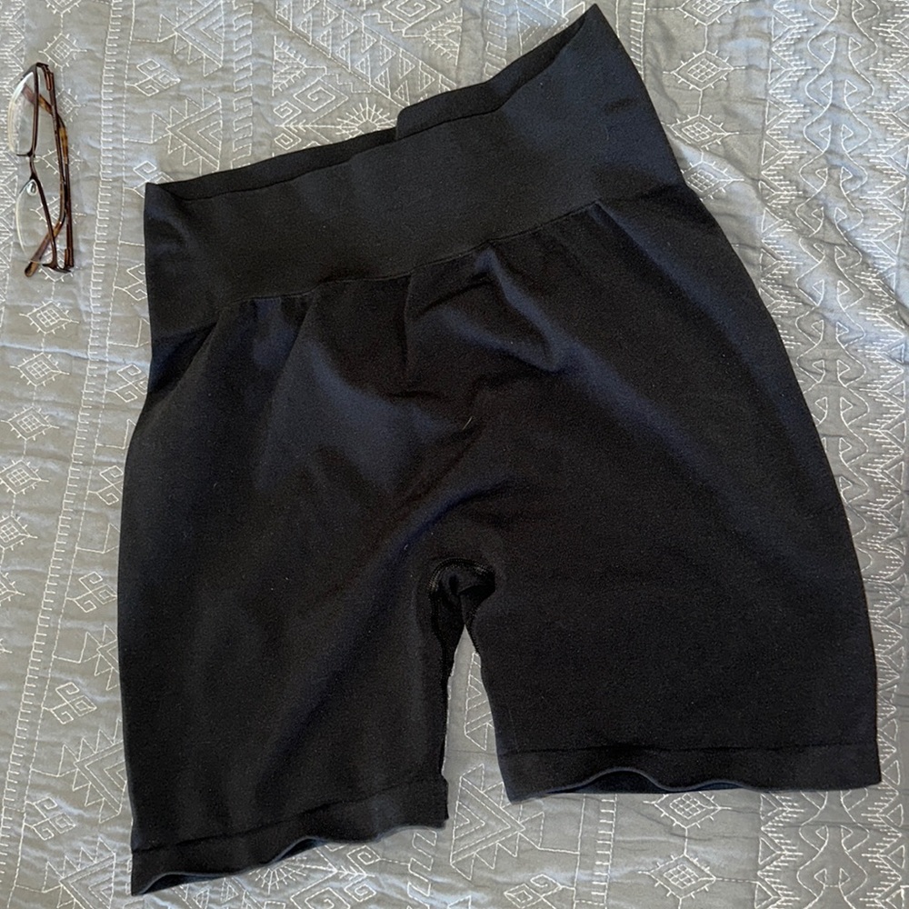 Kamo Fitness shorts M/L
